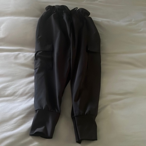Two pairs of NDETTA PORT black capri pants size small - Picture 1 of 6